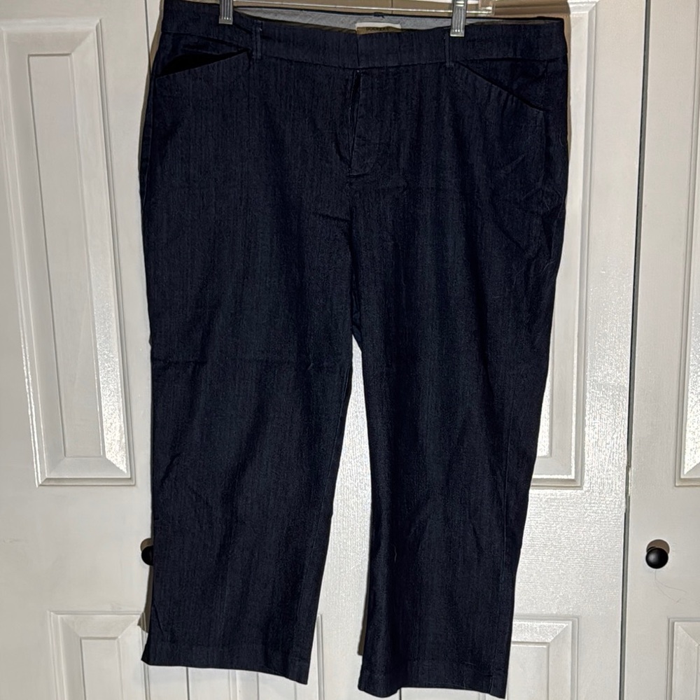 Dockers Navy Blue Denim Capris